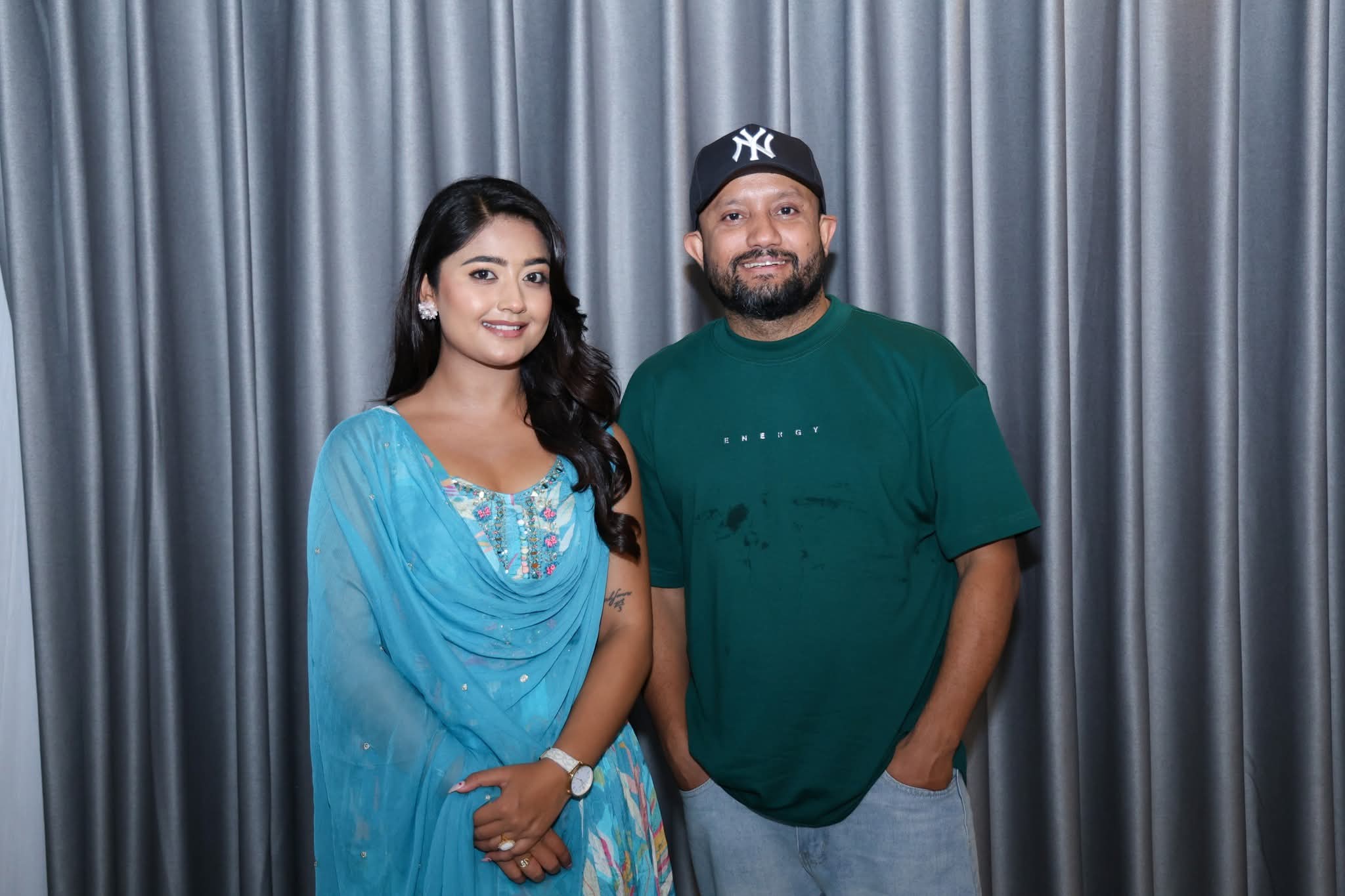 ‘आ बाट आमा’ मा मोडल उषा उप्रेती अनुबन्ध, फागुन १५ मा प्रदर्शन हुने