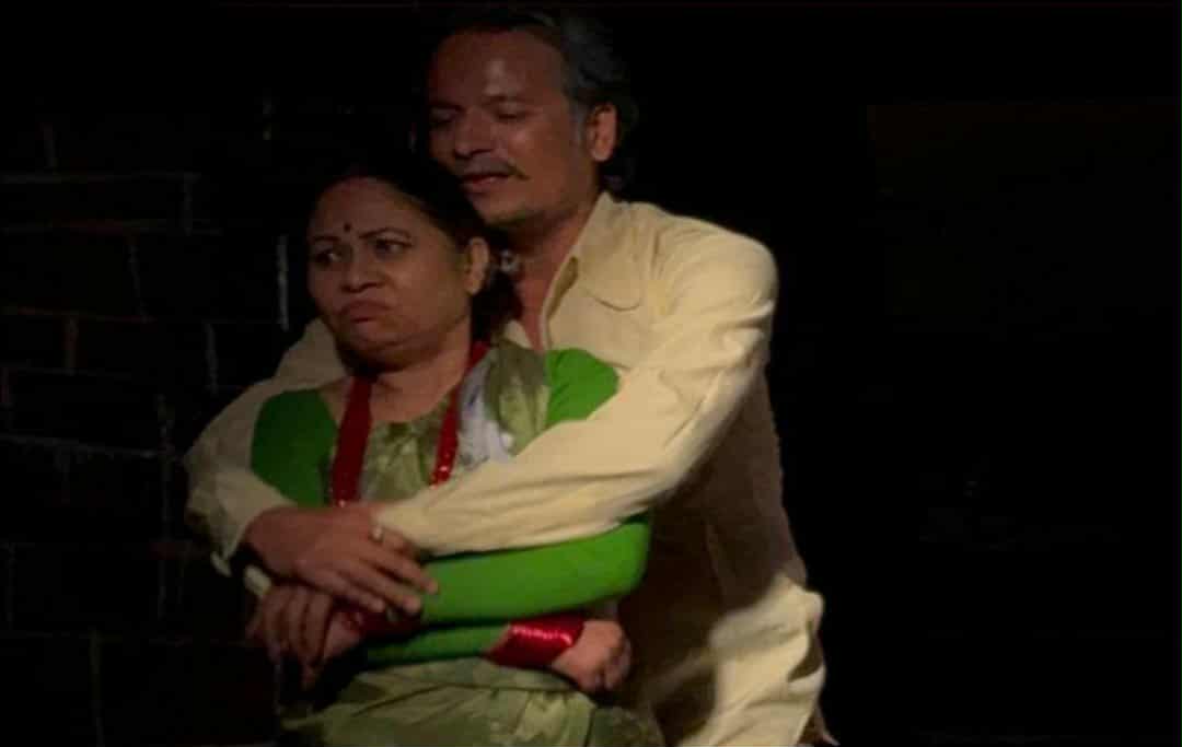 काठमाडौँमा “एक चिहान” नाटक मञ्चन, डाक्टर गोदत्तको भूमिकामा जे.बी. डी.सी. चम्किए